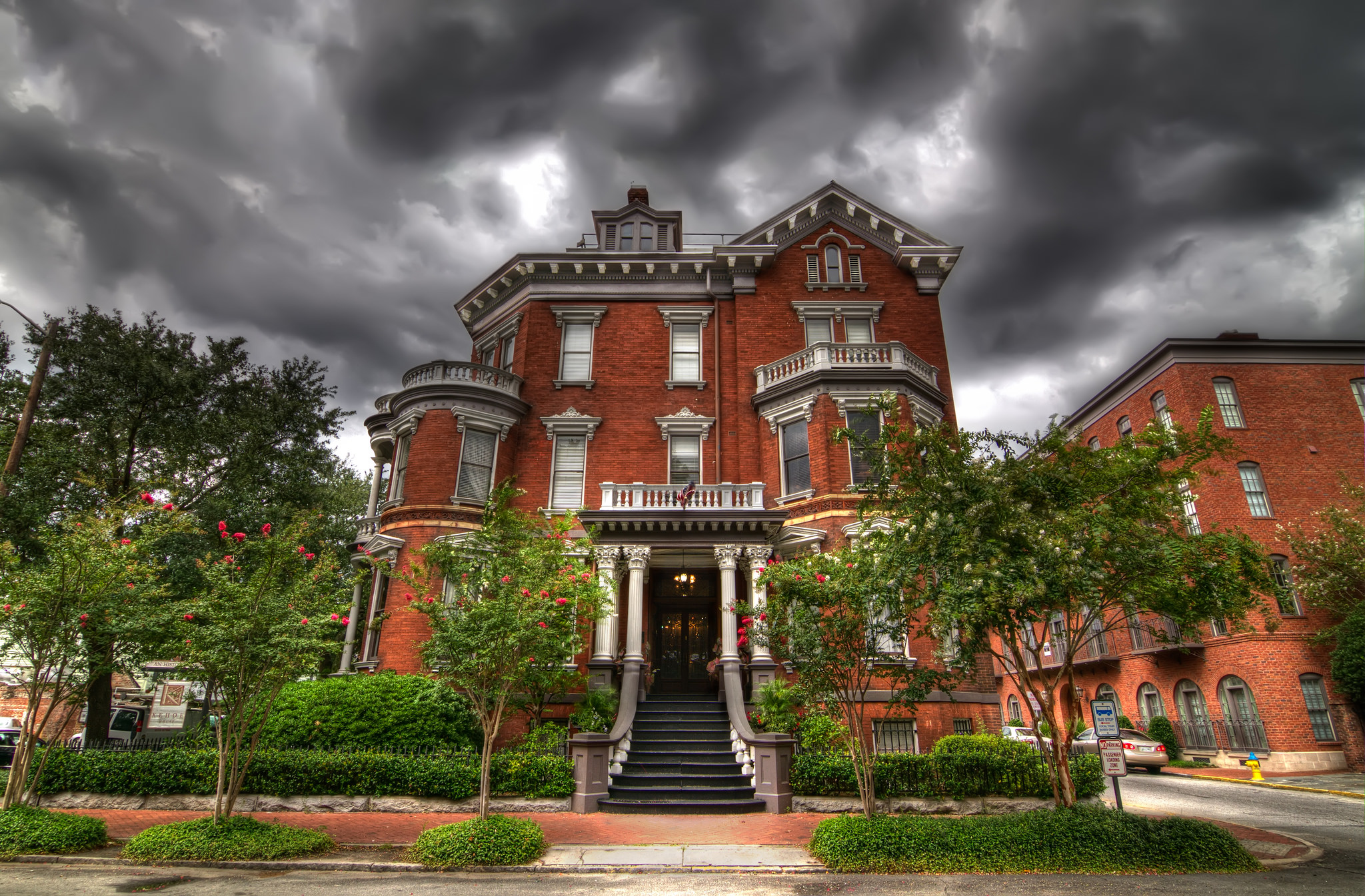 Why Savannah is the Most Haunted City in Georgia