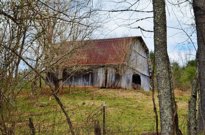 11 Beautiful Old Barns In West Virginia