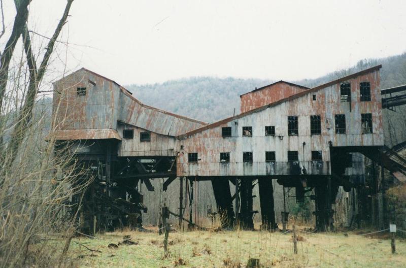 Kaymoor, An Abandoned Town In West Virginia, Is Eerily Beautiful