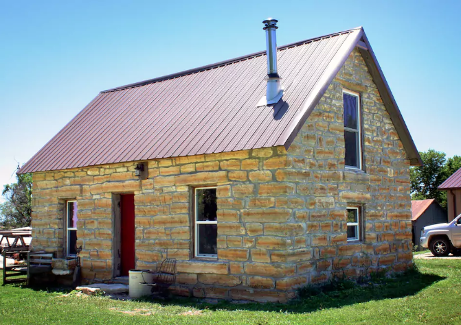 The 10 Most Cozy And Charming Cabin Rentals In Kansas