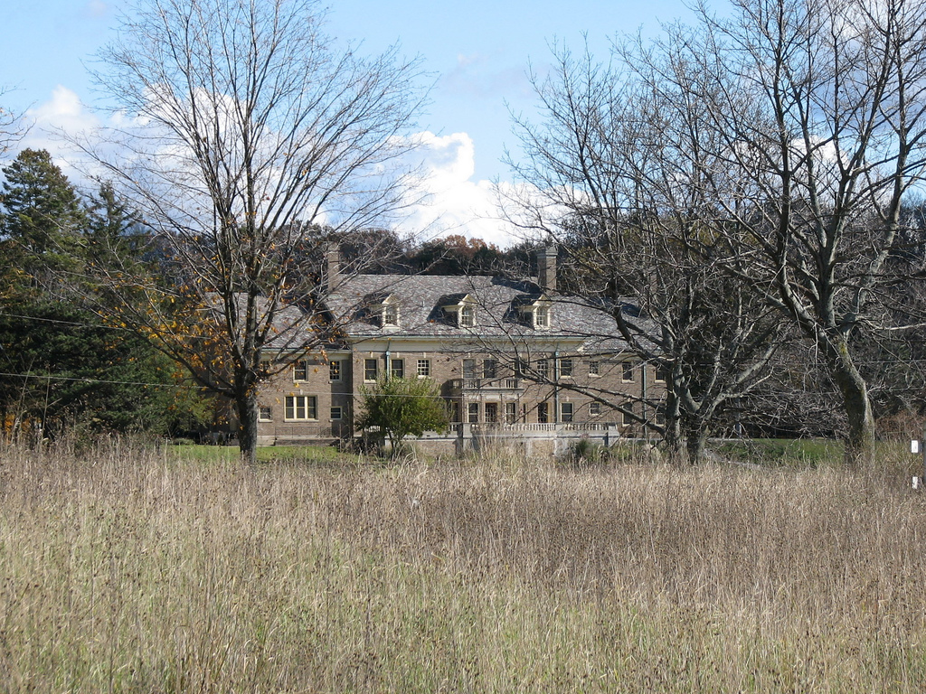 9 Little Known Haunted Places In Michigan