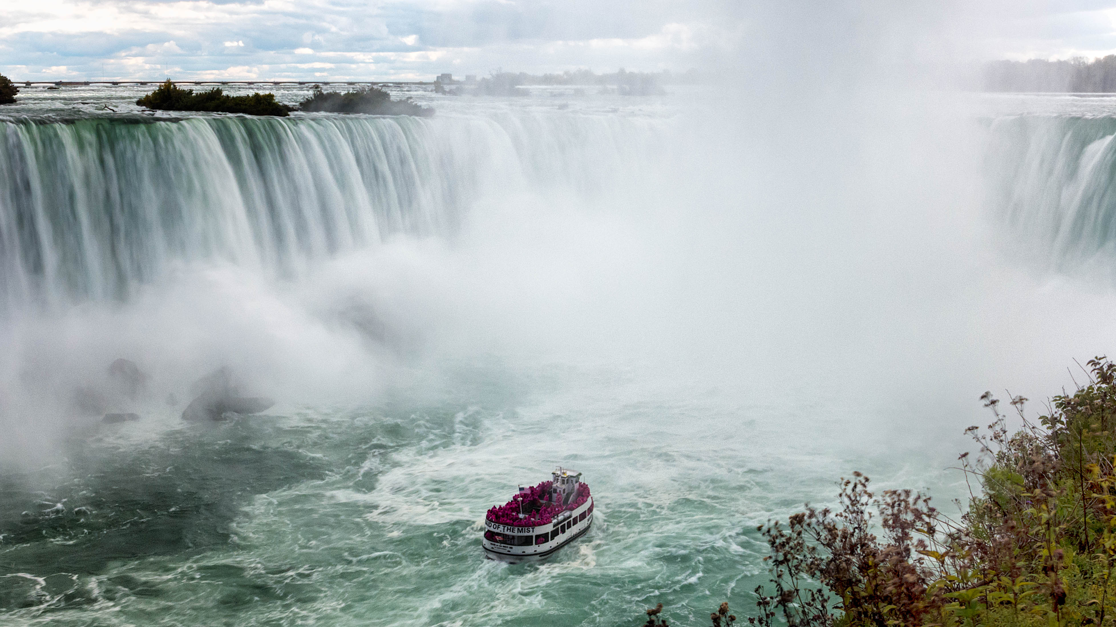 Niagara Falls Is The Day Trip Of A Lifetime You Can Only Take In New York