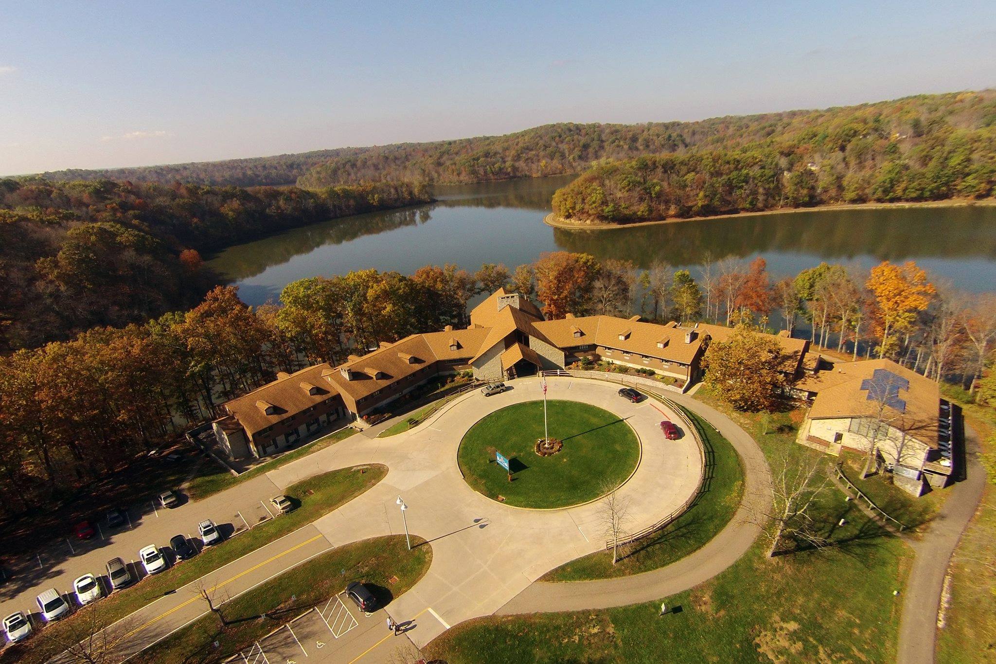 Best Little Known Getaway In Ohio Burr Oak Lodge