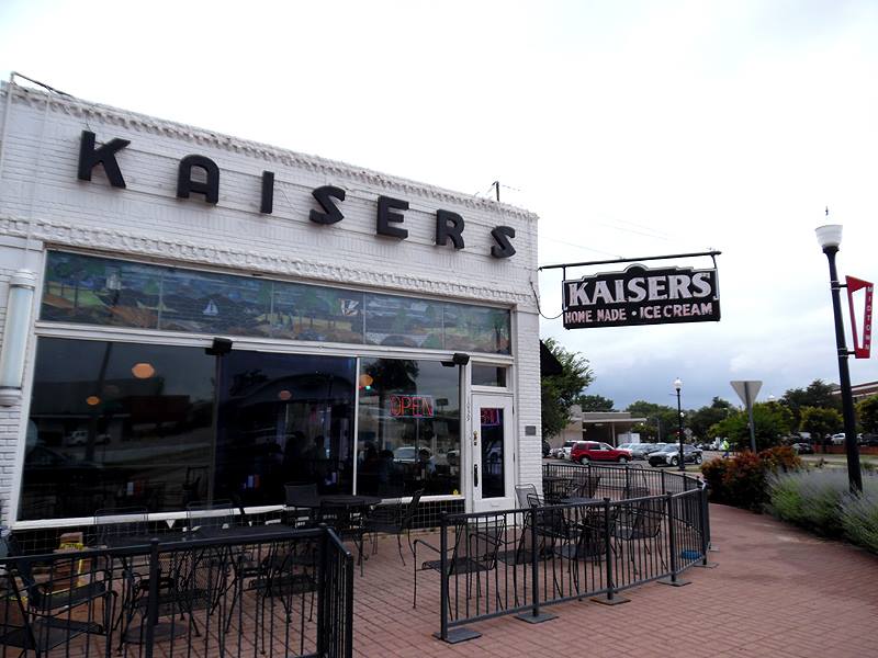 Kaisers Is An Old Fashioned Ice Cream Shop In Oklahoma You Need To