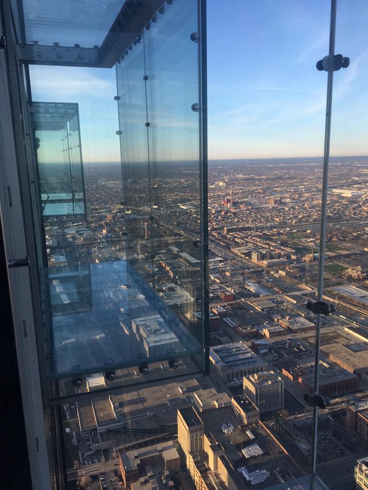 Willis Tower Has Best Glass Bottom Skydeck In Chicago