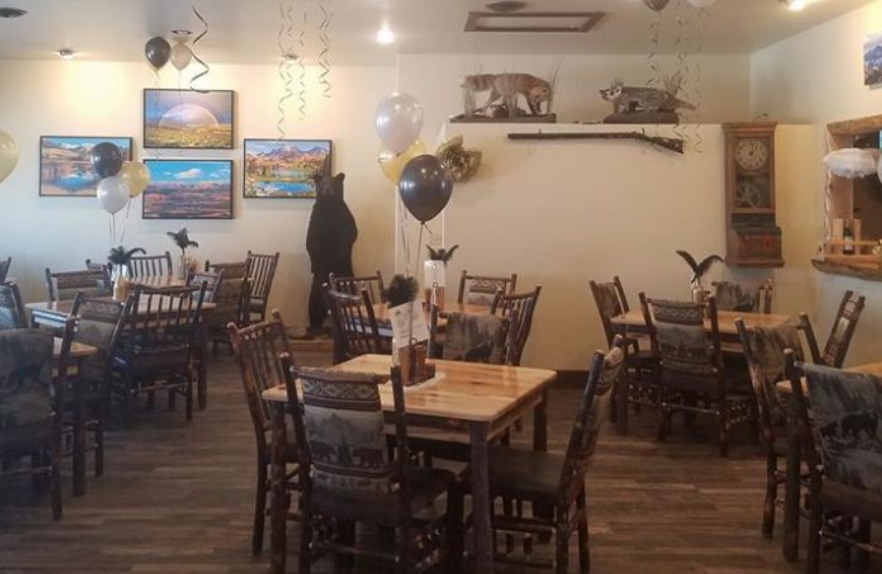 It's Worth The Drive To This Amazing Wyoming Restaurant Way Out In The