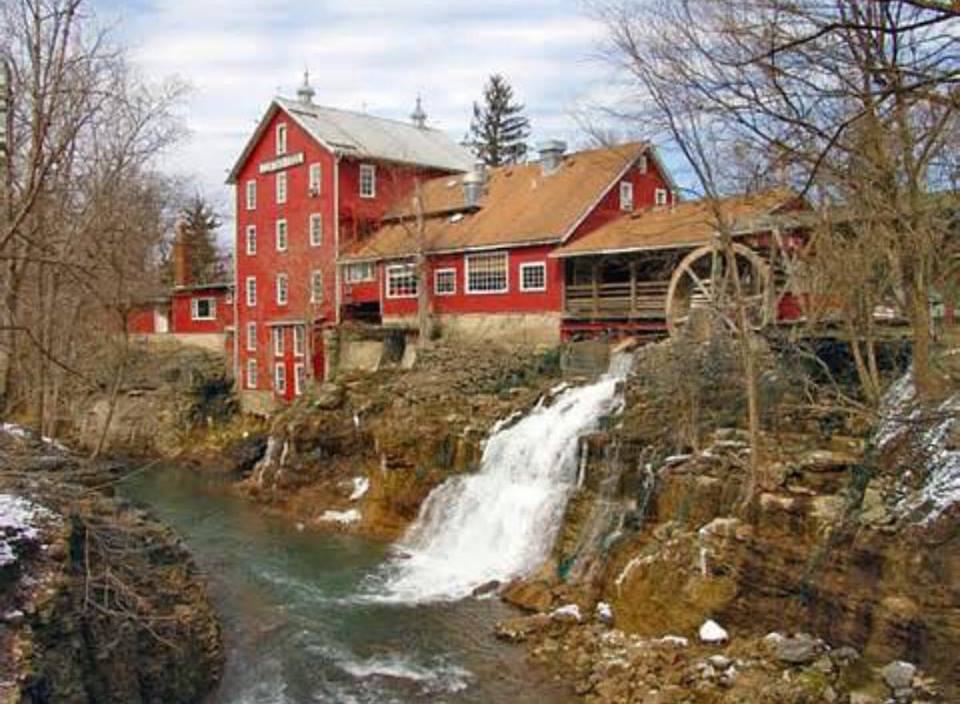 Historic Mill Restaurant Near Cincinnati Clifton Mill