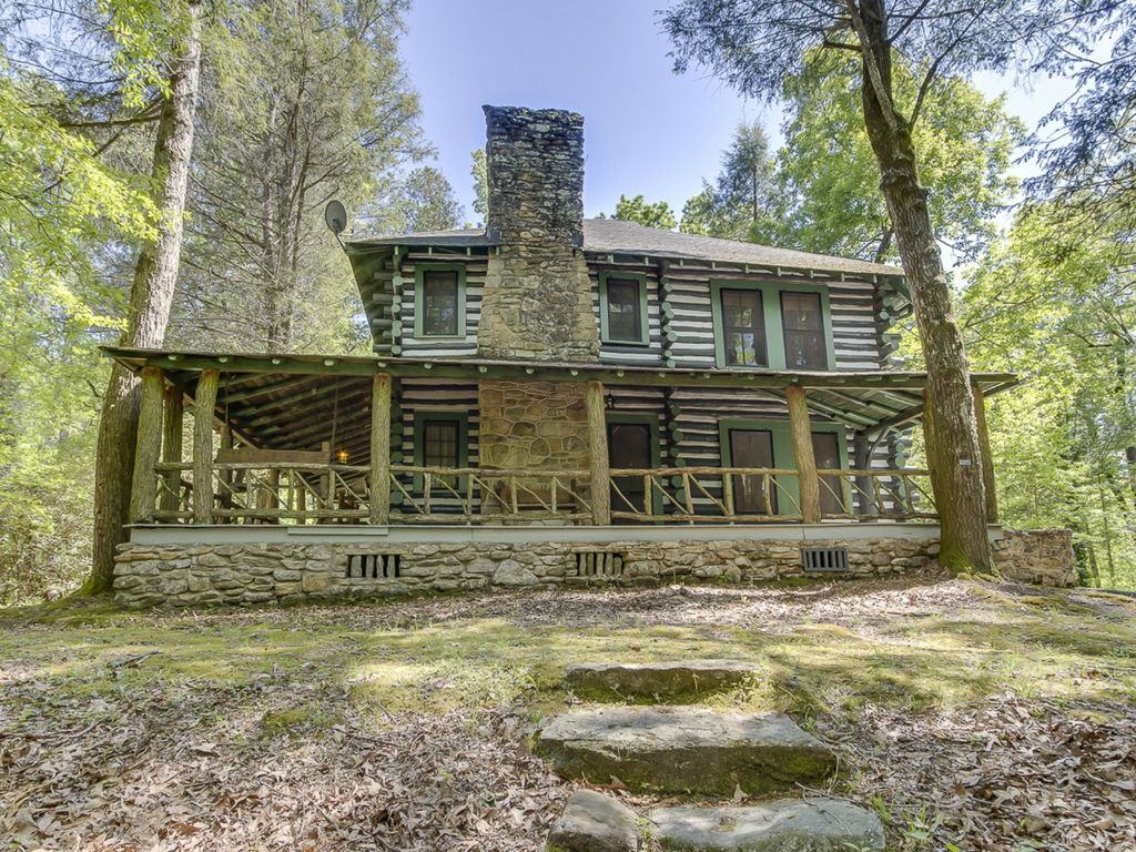 South Carolina S Most Haunted Cabin In The Woods Will Test Your