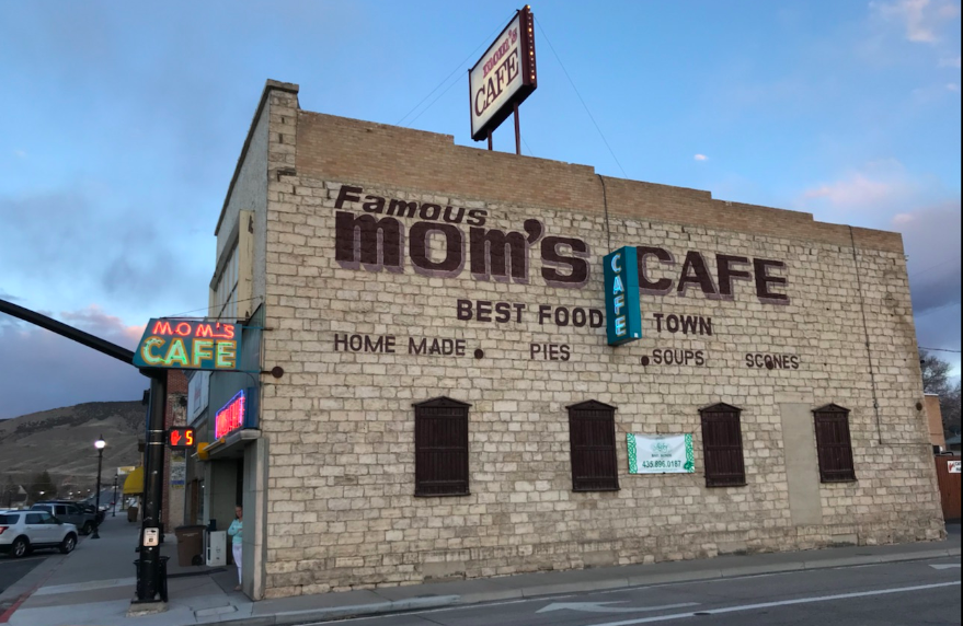 Mom's Cafe In Saline, Utah Has The Best Comfort Food, And You'll Want