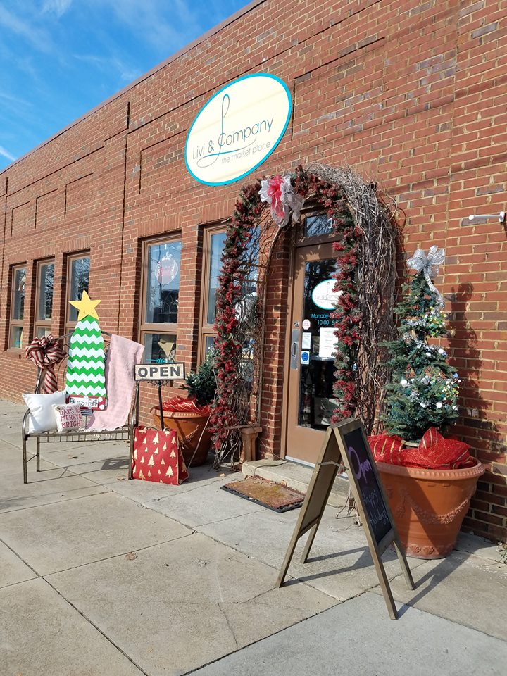 The Best Main Street At Christmas In Georgia Is In Thomasville