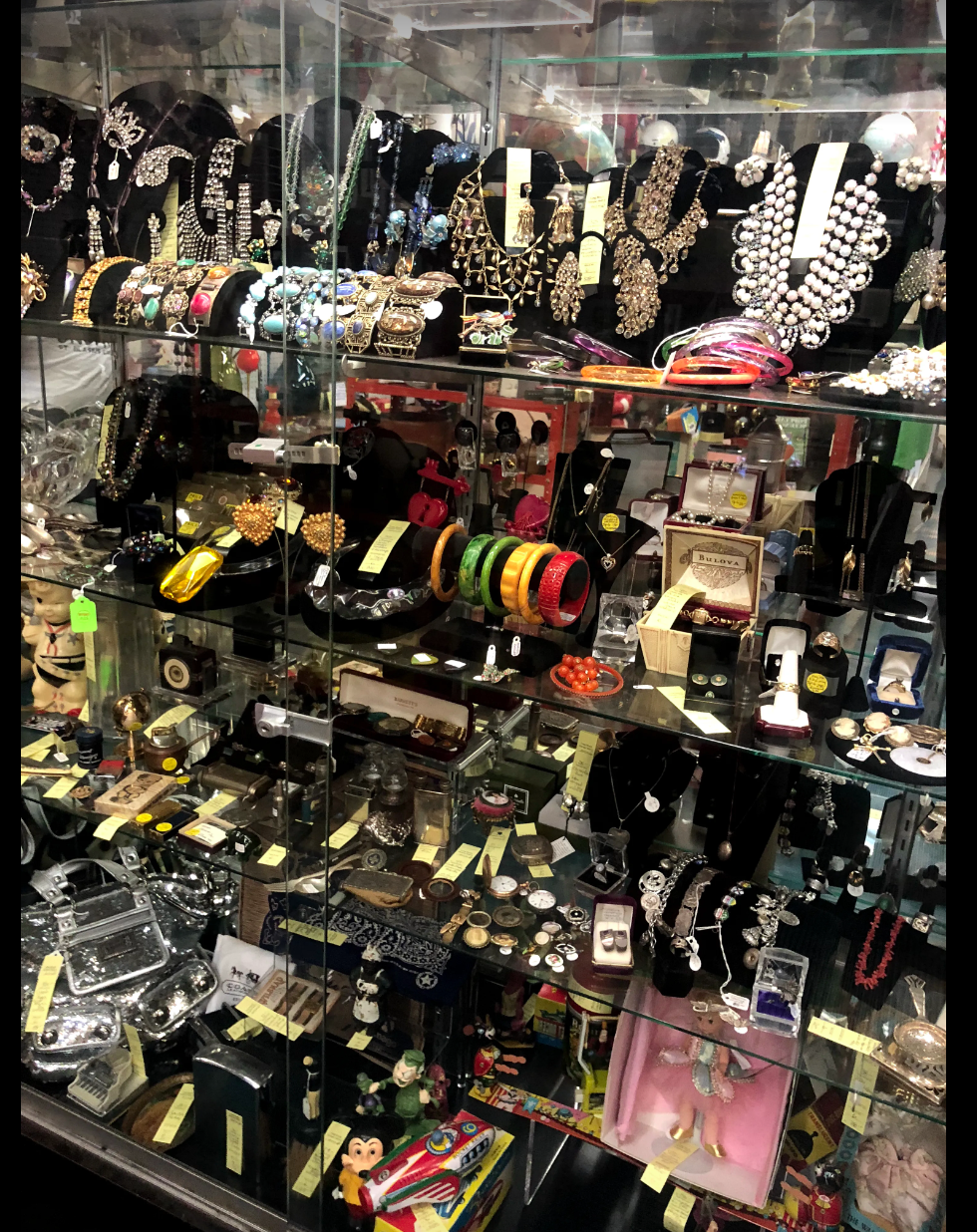 shoe warehouse signal hill