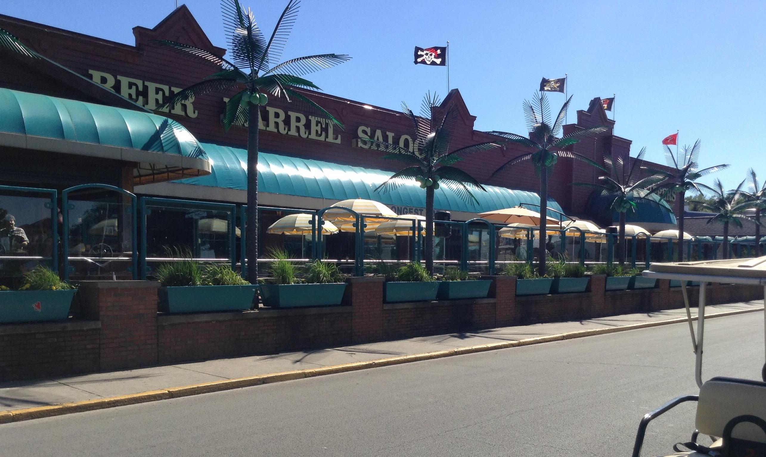 The World's Longest Bar Is In Ohio Beer Barrel Saloon