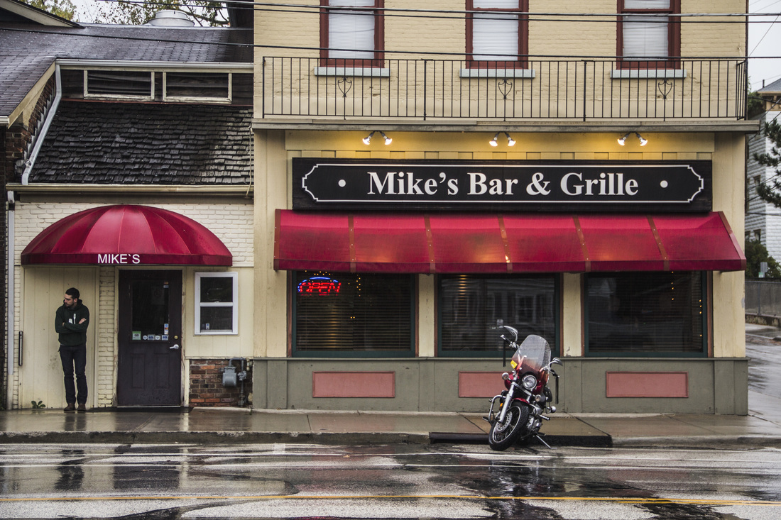 Mike's Bar & Grille Is Undeniably One Of The Best Grilles Near Cleveland