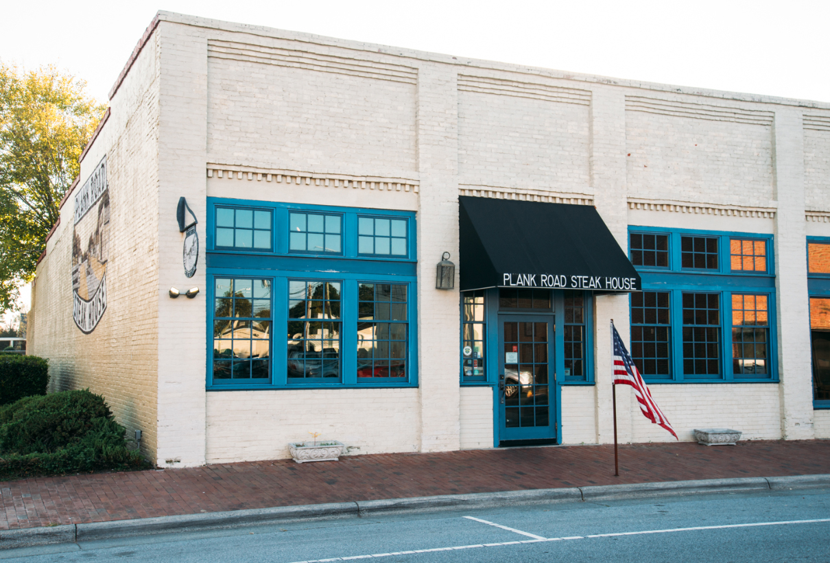 9 Small Town Steakhouses In North Carolina That Are Totally Worth