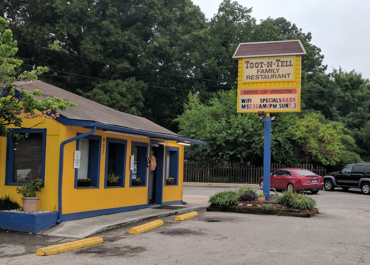 This Southern Style Buffet At The TootNTell In Garner, North Carolina