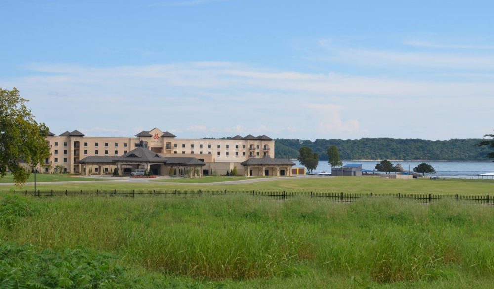 ShangriLa Is A Dreamy Oklahoma Resort Surrounded By Water Just Waiting