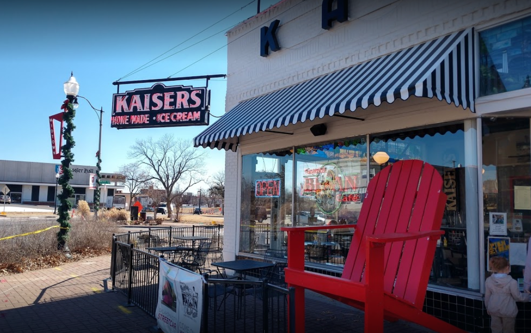 Kaiser's Is An OldFashioned Ice Cream Parlor In Oklahoma That Serves