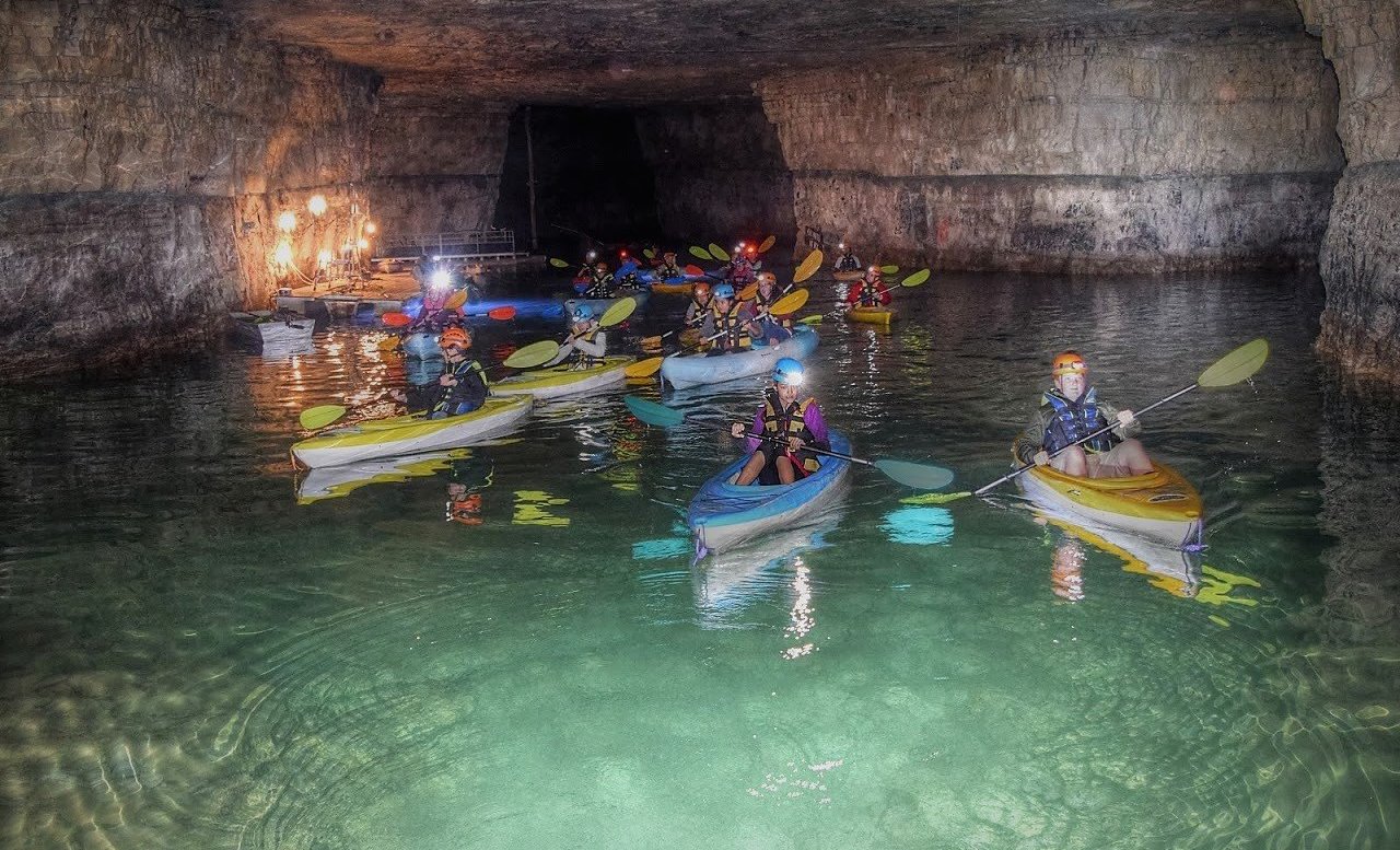 This Boat Cave Tour In Kentucky Belongs On Your Bucket List