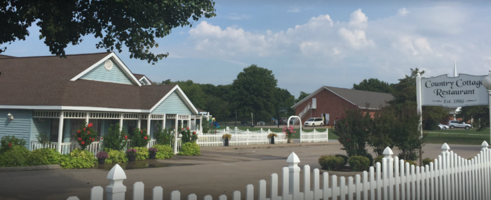 The Buffet At Country Cottage Restaurant In Oklahoma Is So Huge