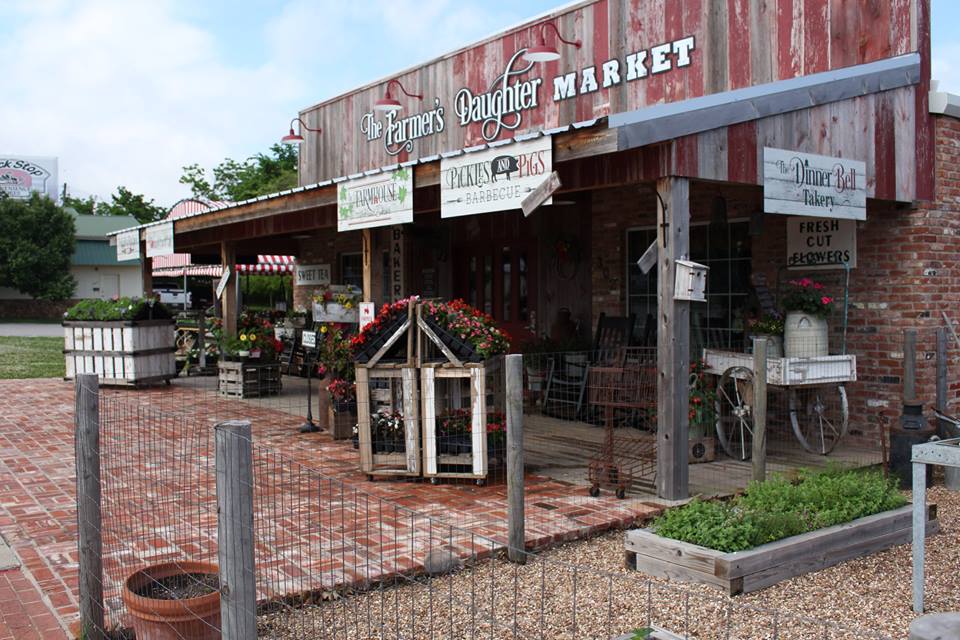 The Farmer's Daughter Market In Oklahoma Is A Small Town Restaurant And