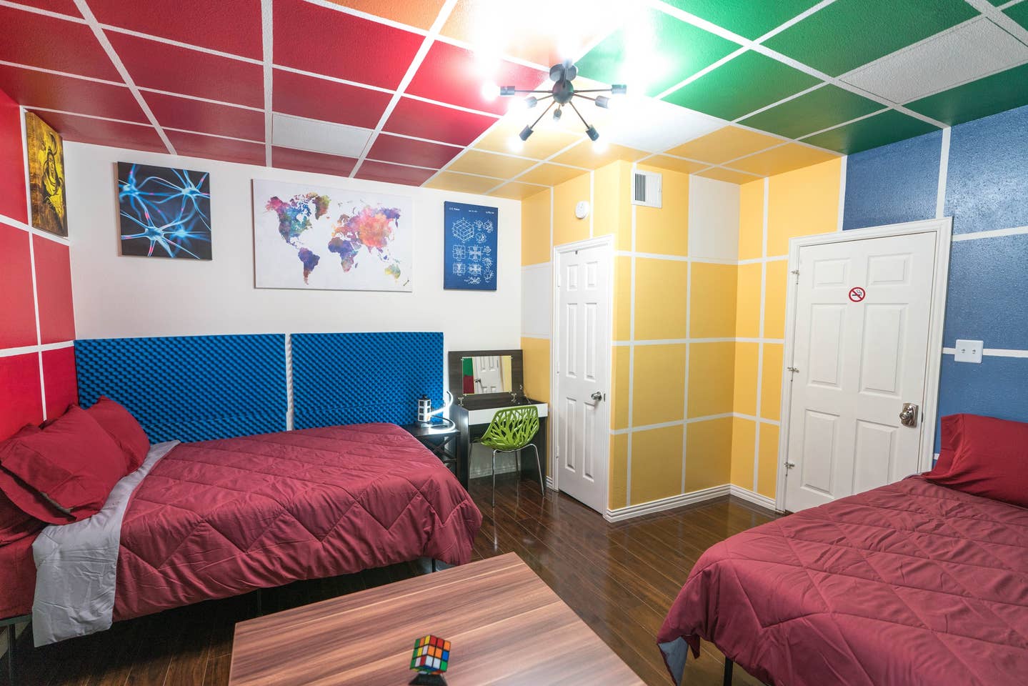 You Can Spend The Night In A Rubik S Cube Airbnb In Texas