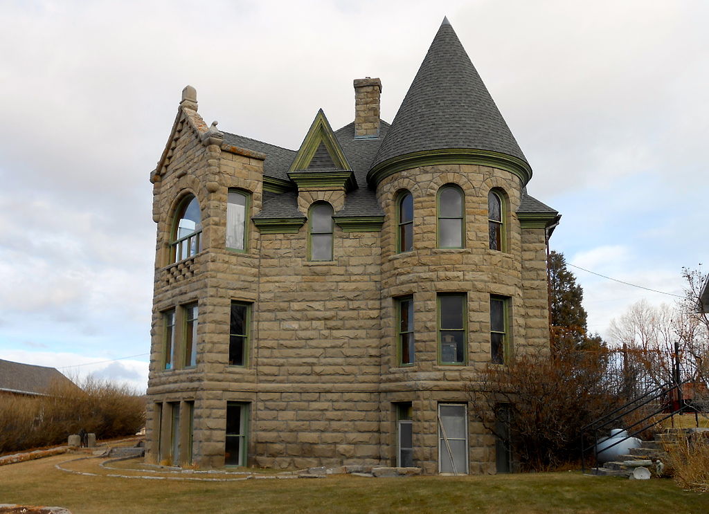 There's A Castle In Montana That's Also A Museum
