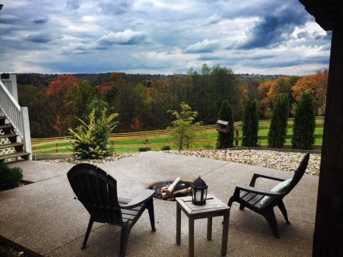 Wake Up To Rolling Hills In The Heart Of Ohio Amish Country At Red
