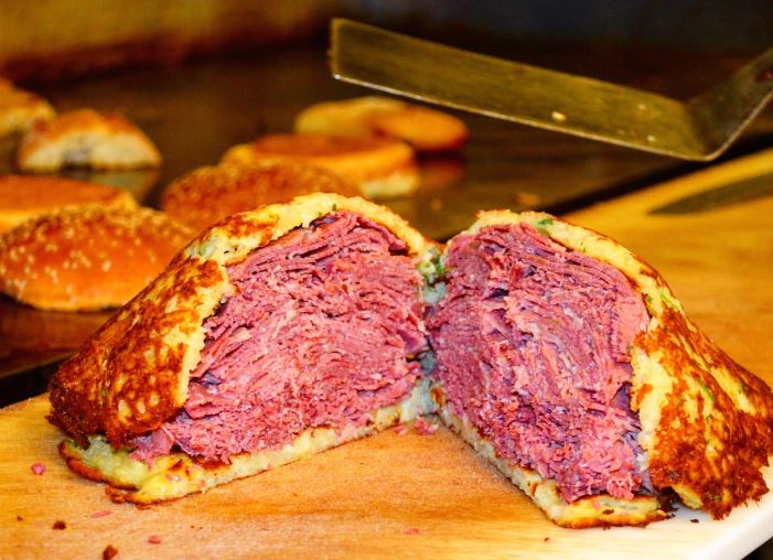 Take The Cleveland Corned Beef Foodie Trail For Classic Flavors Locals Love LaptrinhX / News