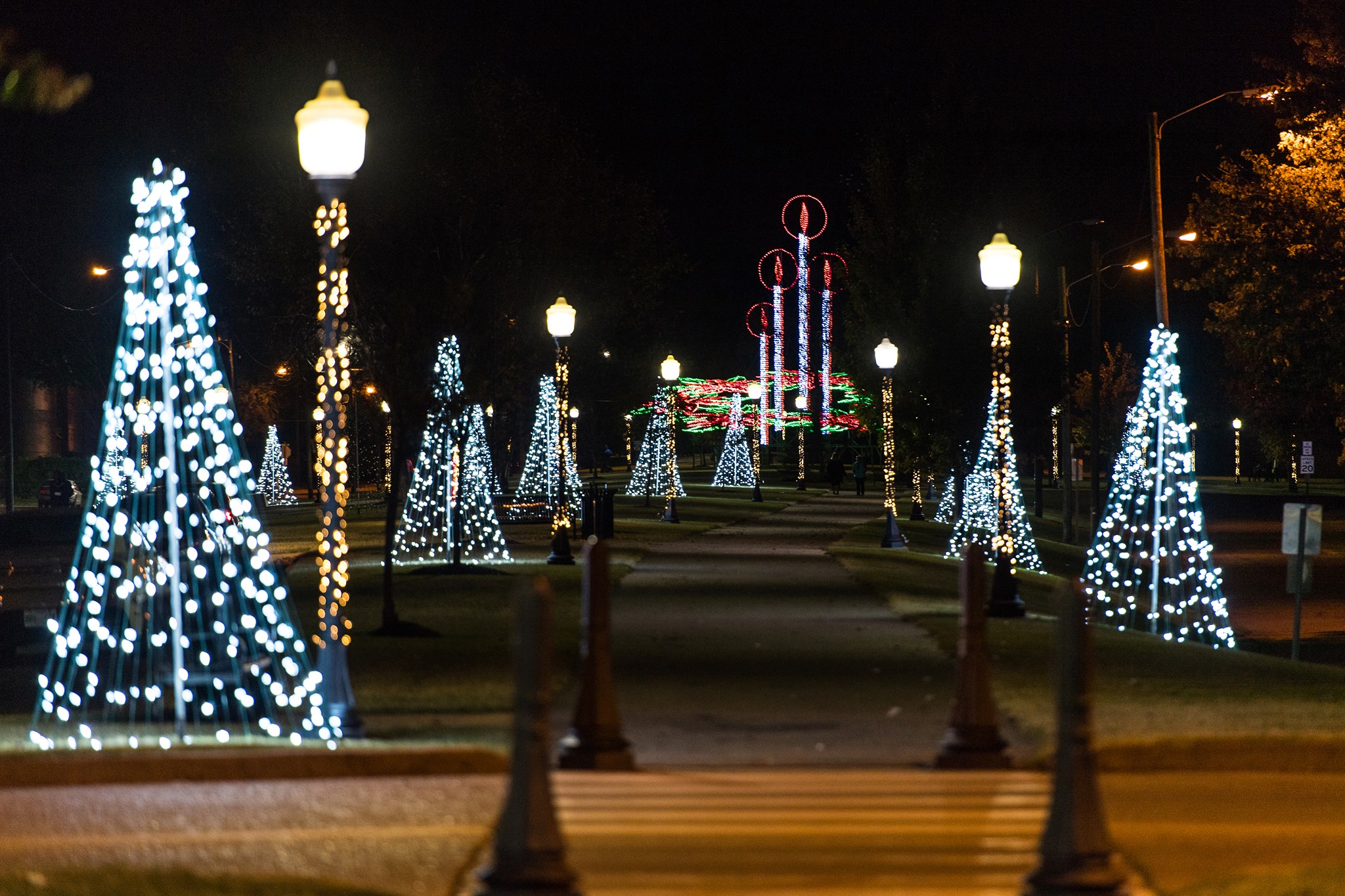 Celebrate The Holiday Season At Mississippi's 50 Nights Of Lights